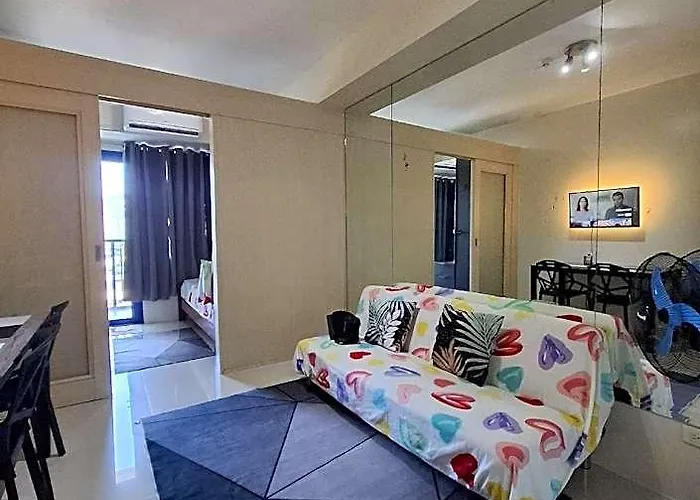 Kings Staycation At Sea Residences Hotel