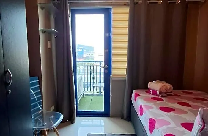 Kings Staycation At Sea Residences Hotel 5*