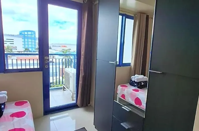 Kings Staycation At Sea Residences Hotel Manila